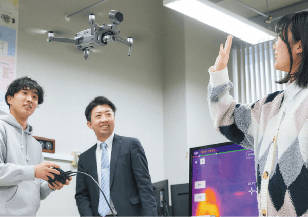 関東学院大学 情報学部